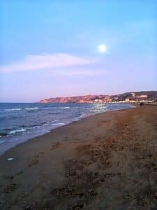 Visita Saydia, conosciuta come la "Perla blu del Mediterraneo", è una cittadina marocchina, ed è situata sulla costa mediterranea