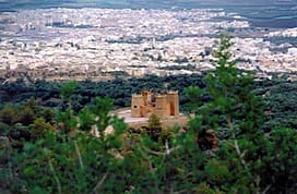Beni Mellal - Marocco. Città forse non molto nota al turismo mondiale che visita il Regno del Marocco è situata ai piedi del Medio Atlante, tra le due più famose Città Imperiali di Marrakech e Fes.