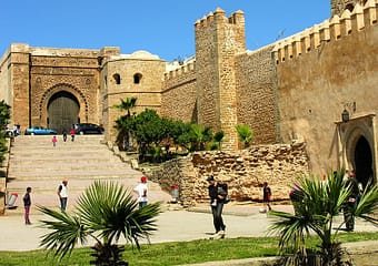 Rabat, Kasbah Oudaya, una città nella città. Per accedere a Oudaya, si deve passare dall'imponente e magnifica Bab-Al-Oudaya
